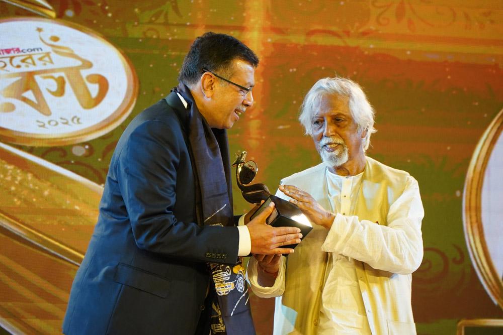 SANJIV GOENKA-AVEEK SARKAR