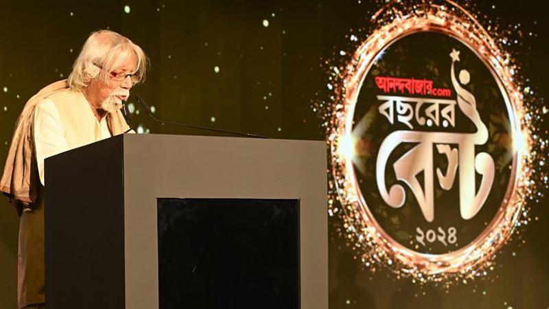 ‘স্বাগত নতুন বাংলাকে, ভবিষ্যতের দিকে সাহসী পদক্ষেপকে’, বছরের বেস্ট সন্ধ্যায় অভীক সরকার