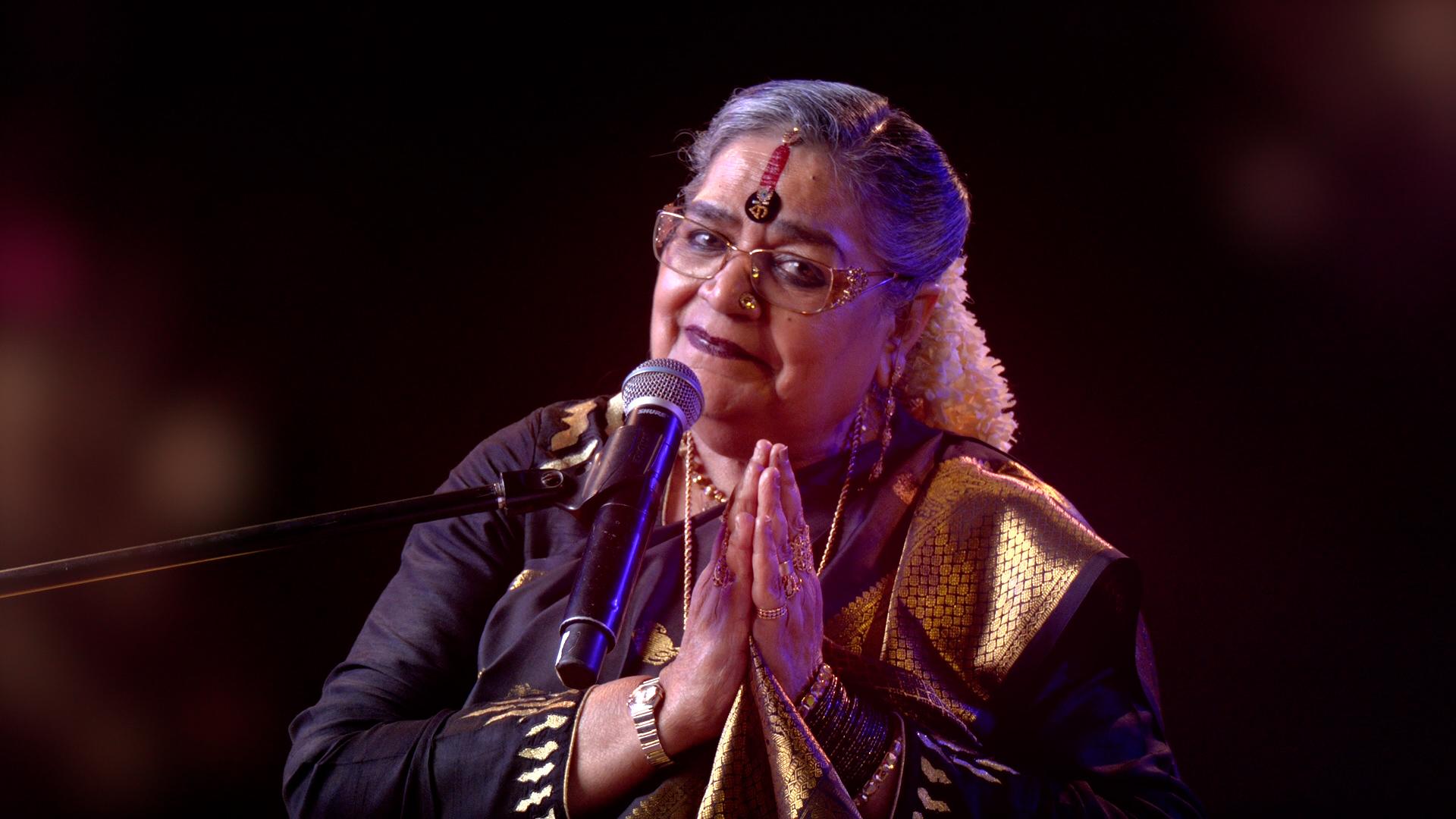 দৃপ্ত কণ্ঠে আবেশ ছড়ালেন উষা